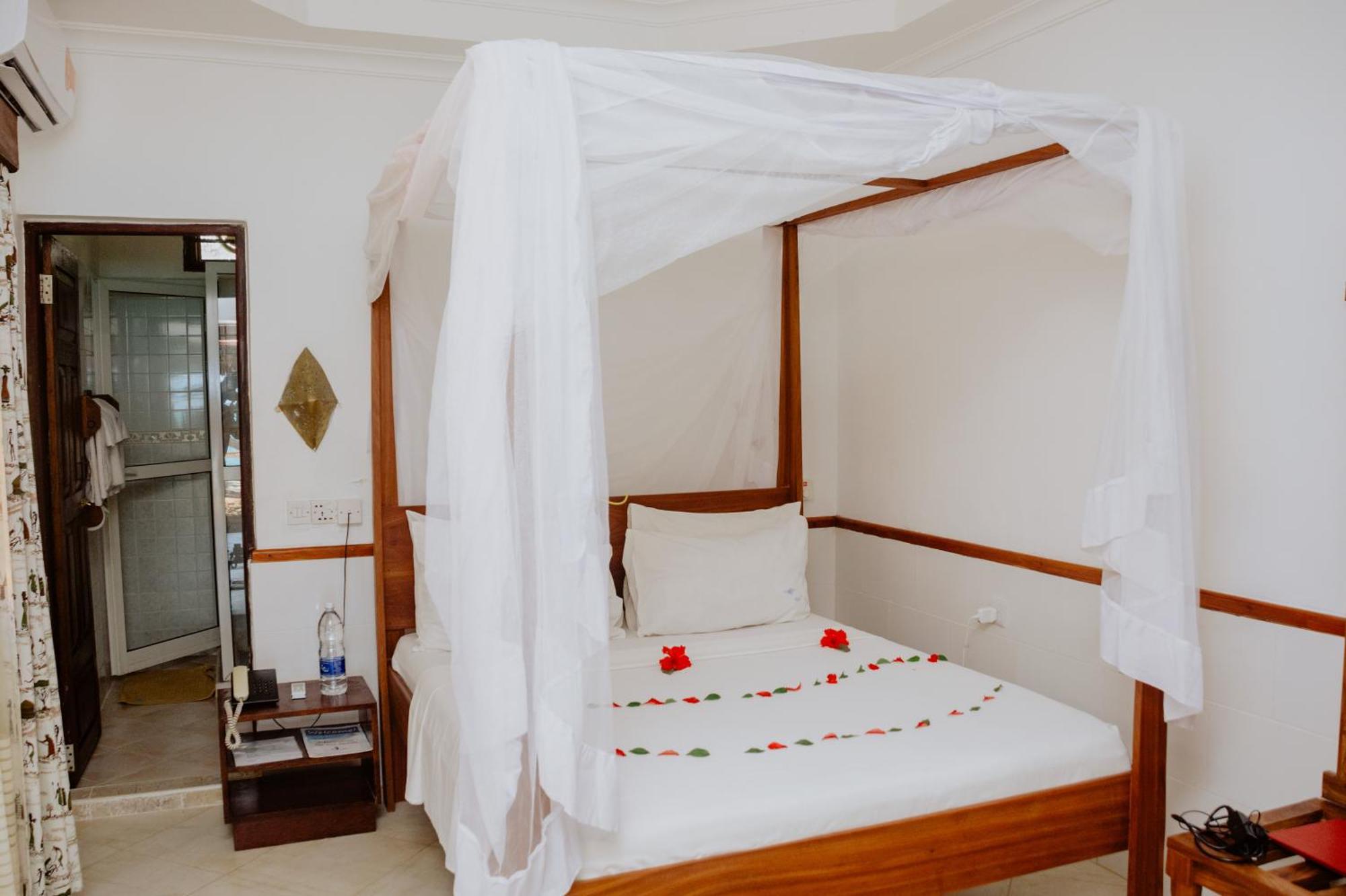 Mnarani Resort Nungwi